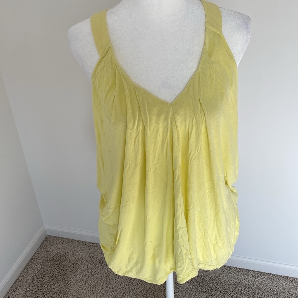 💛 Yellow Flowy Tank Top 💛